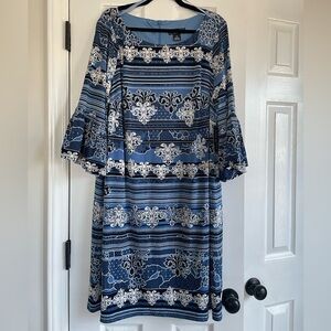 Jessica Howard midi dress